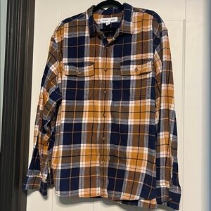 Old Navy Flannel Plaid Button-Up Shirt